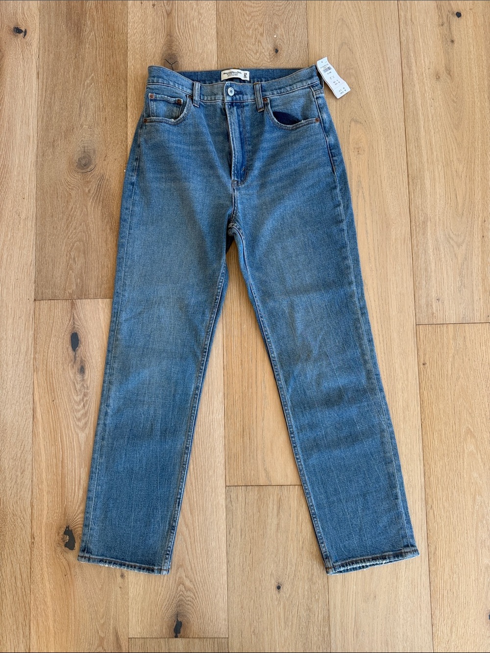 Abercrombie & Fitch Women's High-Rise Medium Blue Straight Jeans